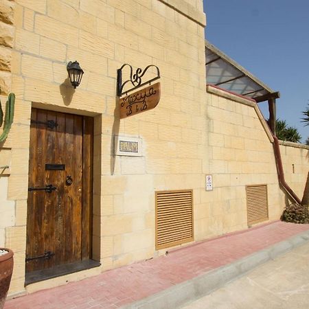 Maxija B&B - Palm อาร์บ ภายนอก รูปภาพ