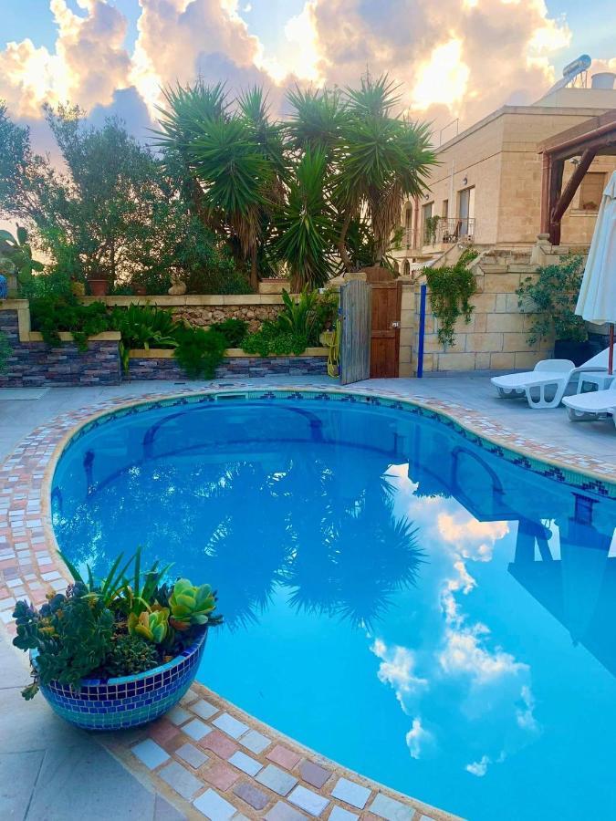 Maxija B&B - Palm อาร์บ ภายนอก รูปภาพ